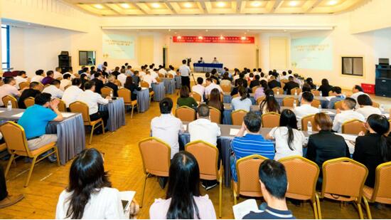 埋头赶路，也要抬头寻道