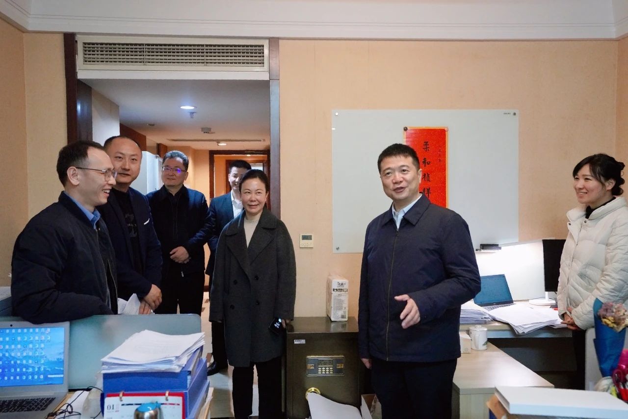 温暖启航，共赴新篇！—— 省尊龙凯时集团领导走访慰问干部职工