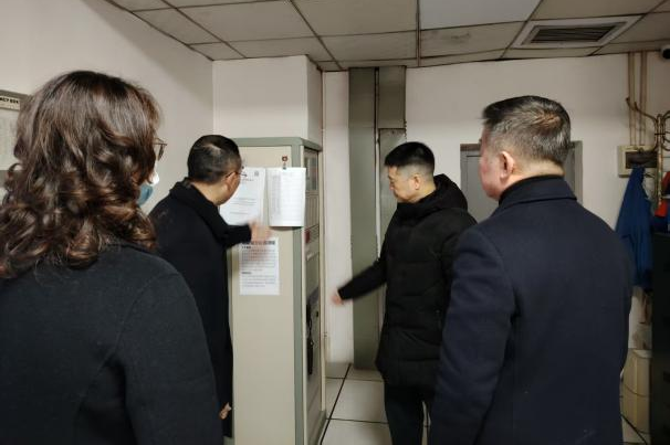 省尊龙凯时集团党委书记、董事长游勇检查督导春节安全生产并看望慰问干部员工